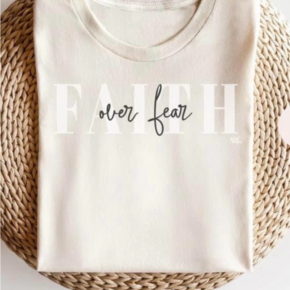 FAITH Over Fear Graphic Tee Small Cream Short Sleeve Christian Inspiration NWOT
